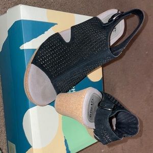 Size 11 leather black woodland radiants